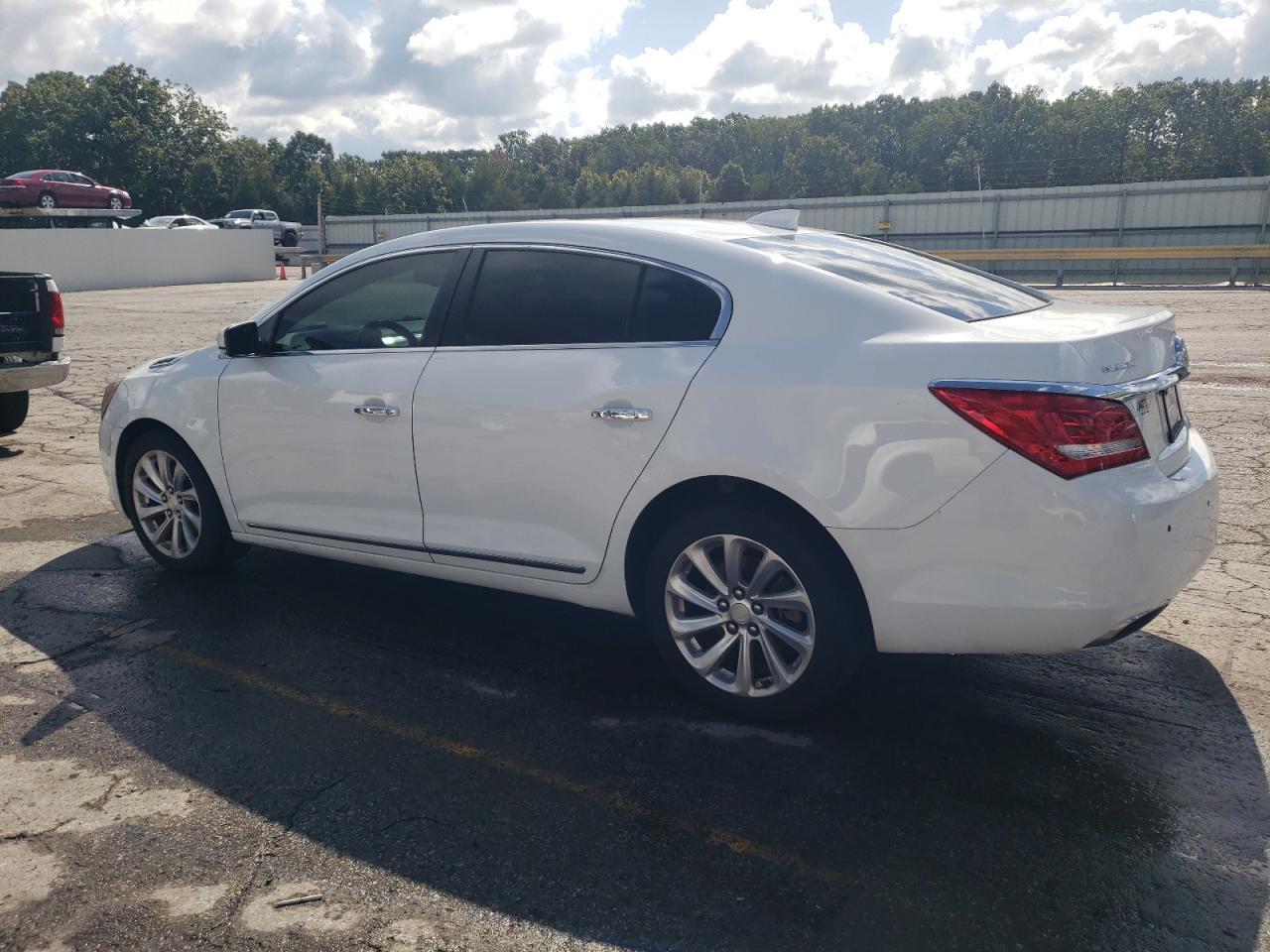 2016 Buick Lacrosse - Фото 2