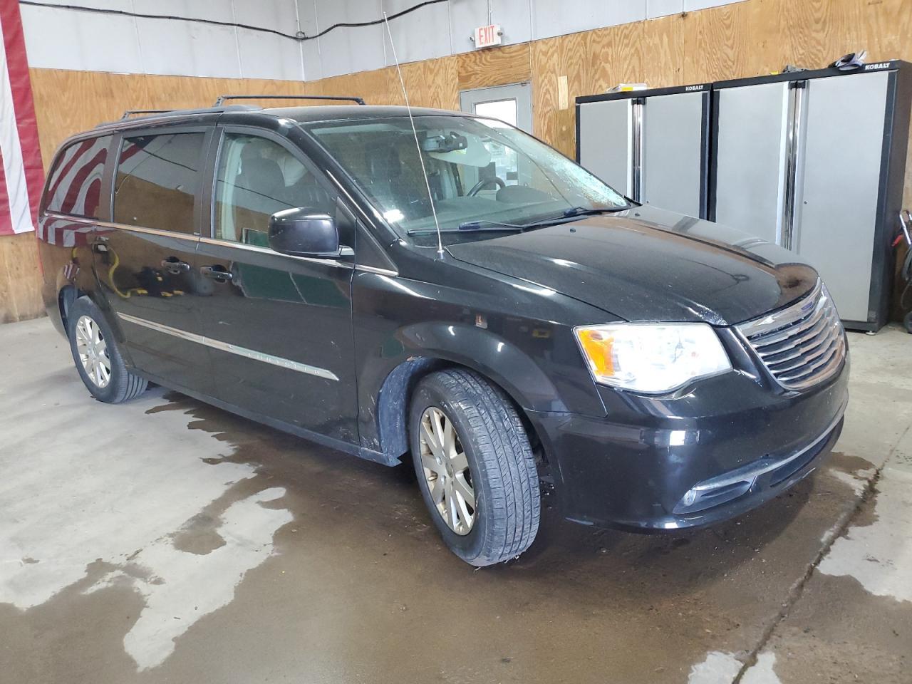 2013 Chrysler Town & Country Touring - Фото 4