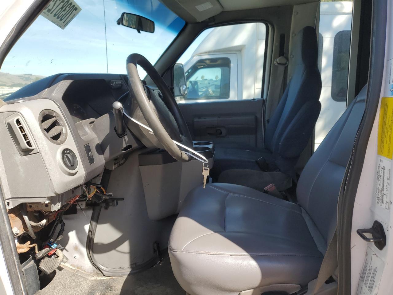 2012 Ford Econoline - Transit Vehicles Bus - Фото 7