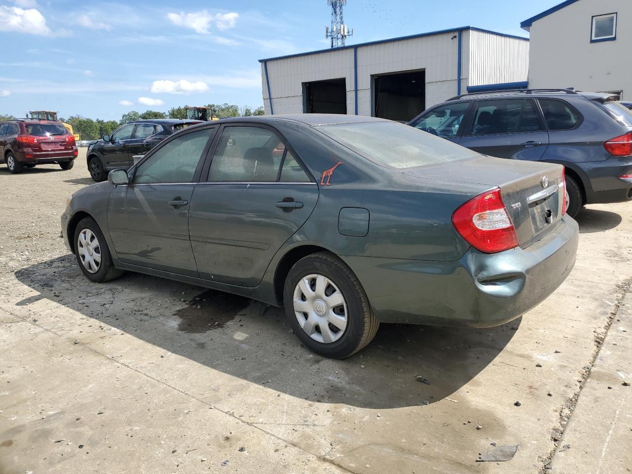 2002 Toyota Camry Le - Фото 2