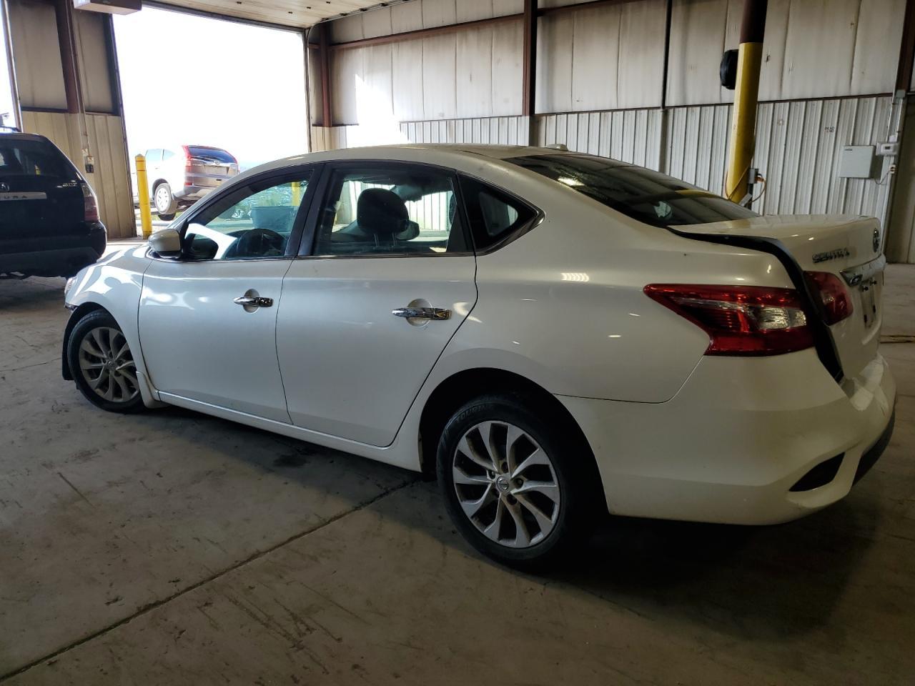 2018 Nissan Sentra S - Фото 2