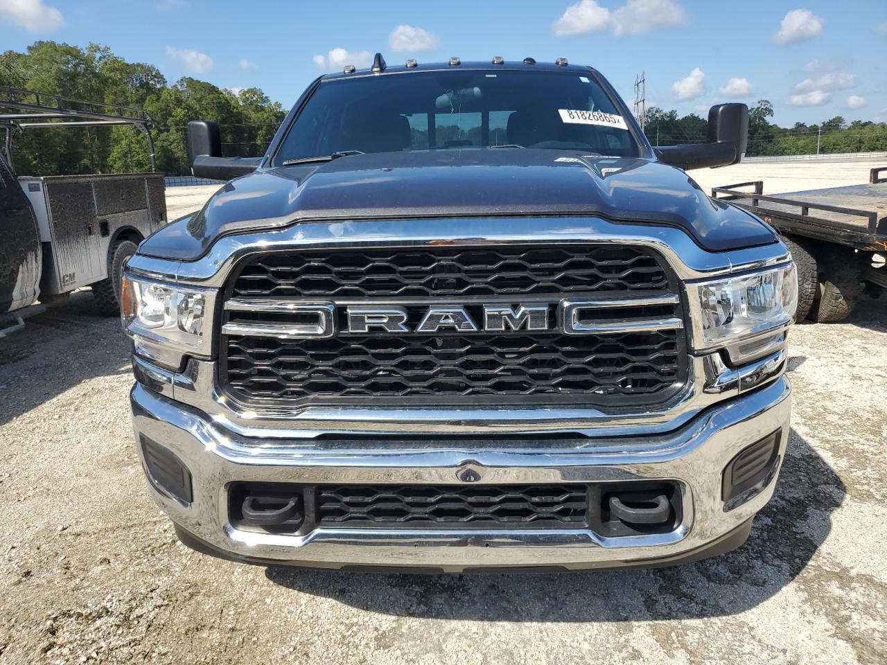 2022 Ram 2500 Tradesman - Фото 5
