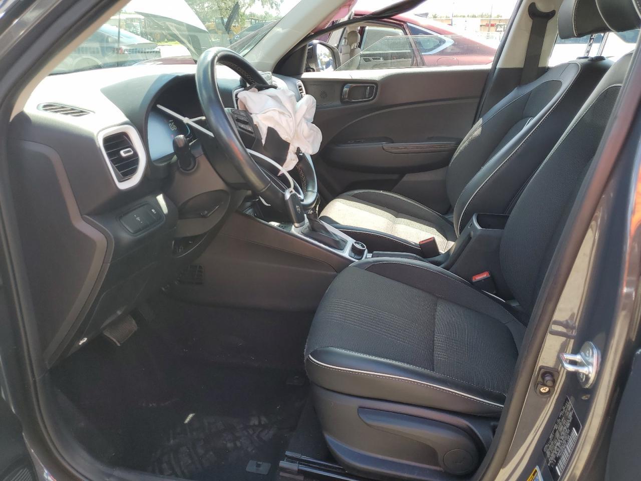 2024 Hyundai Venue Sel - Image 7