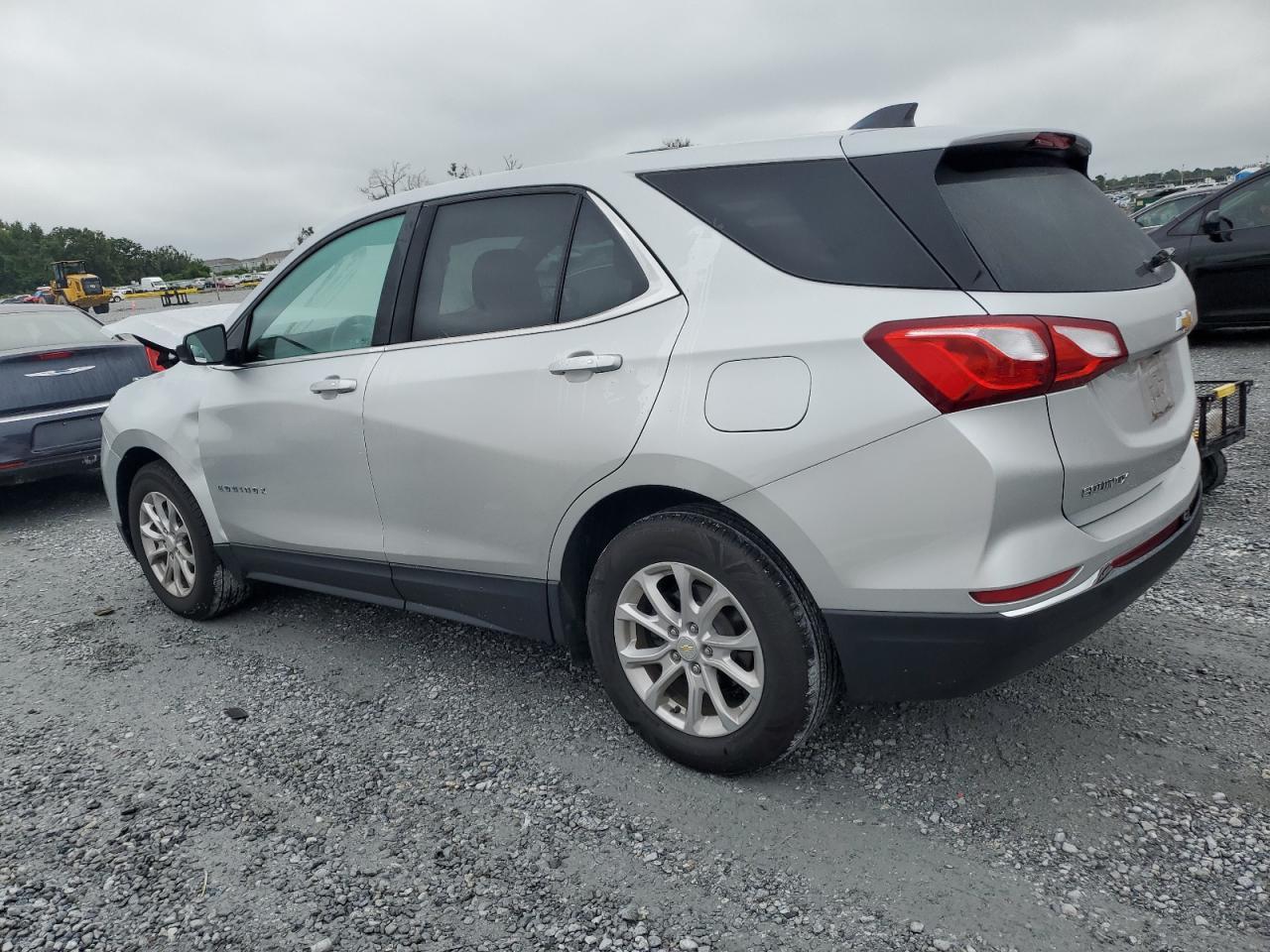 2019 Chevrolet Equinox Lt - Image 2