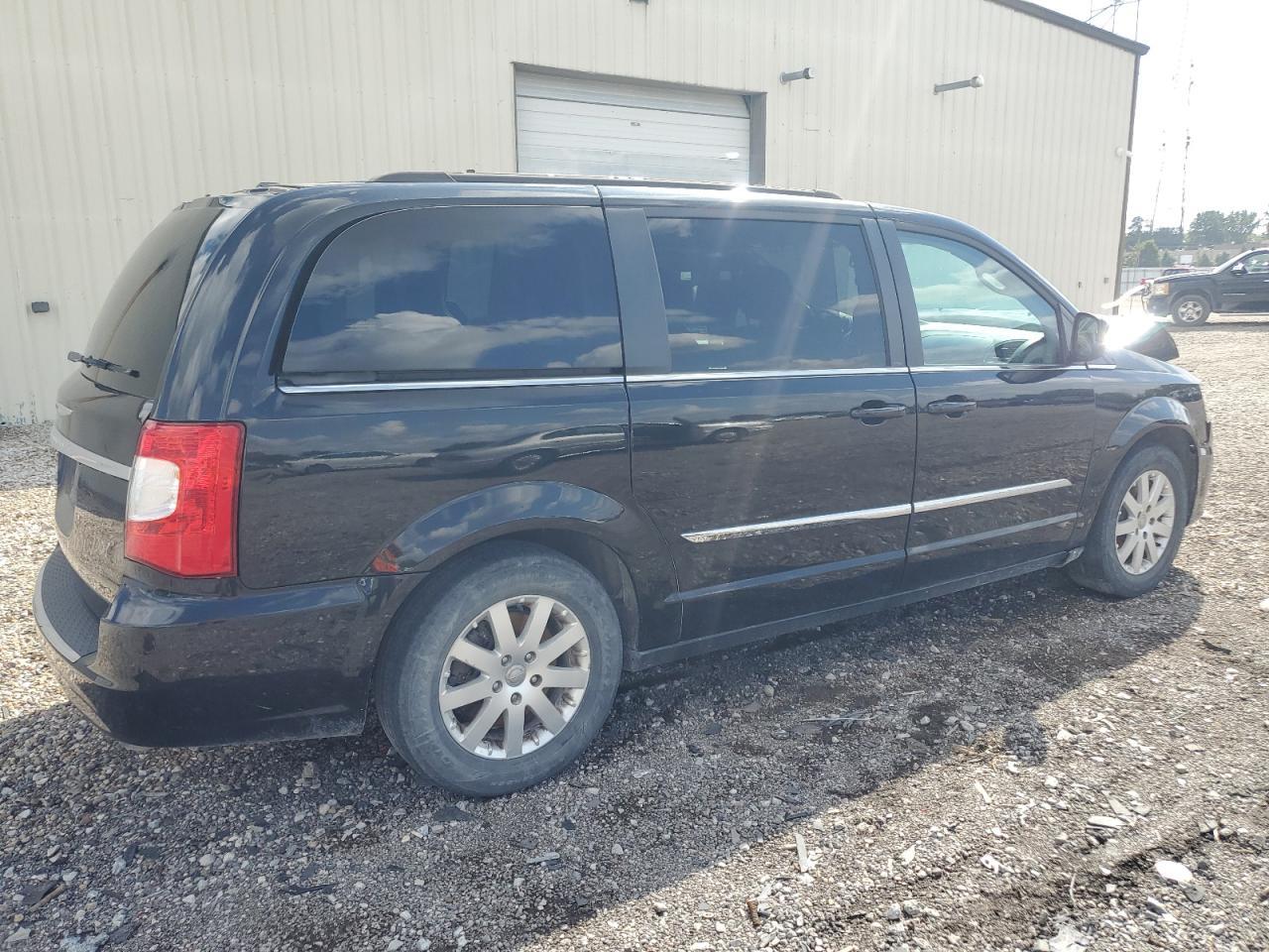 2014 Chrysler Town & Country Touring - Фото 3