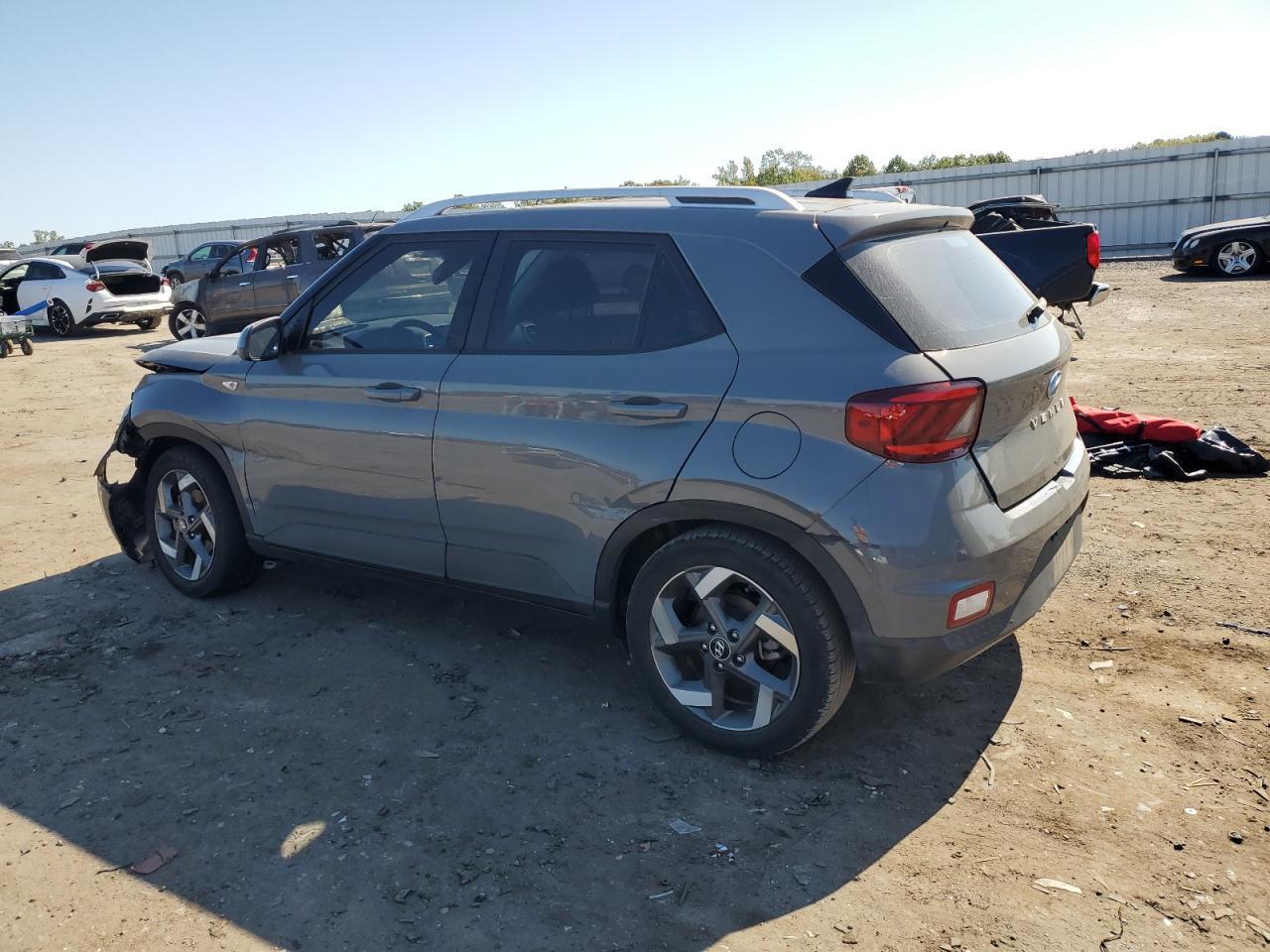 2022 Hyundai Venue Sel - Фото 2