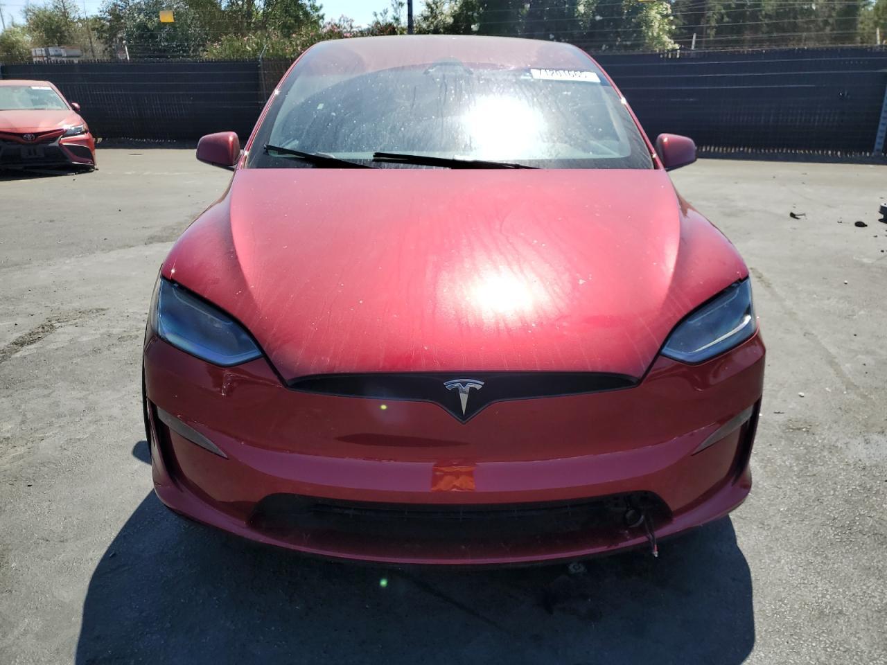 2025 Tesla Model X - Image 5