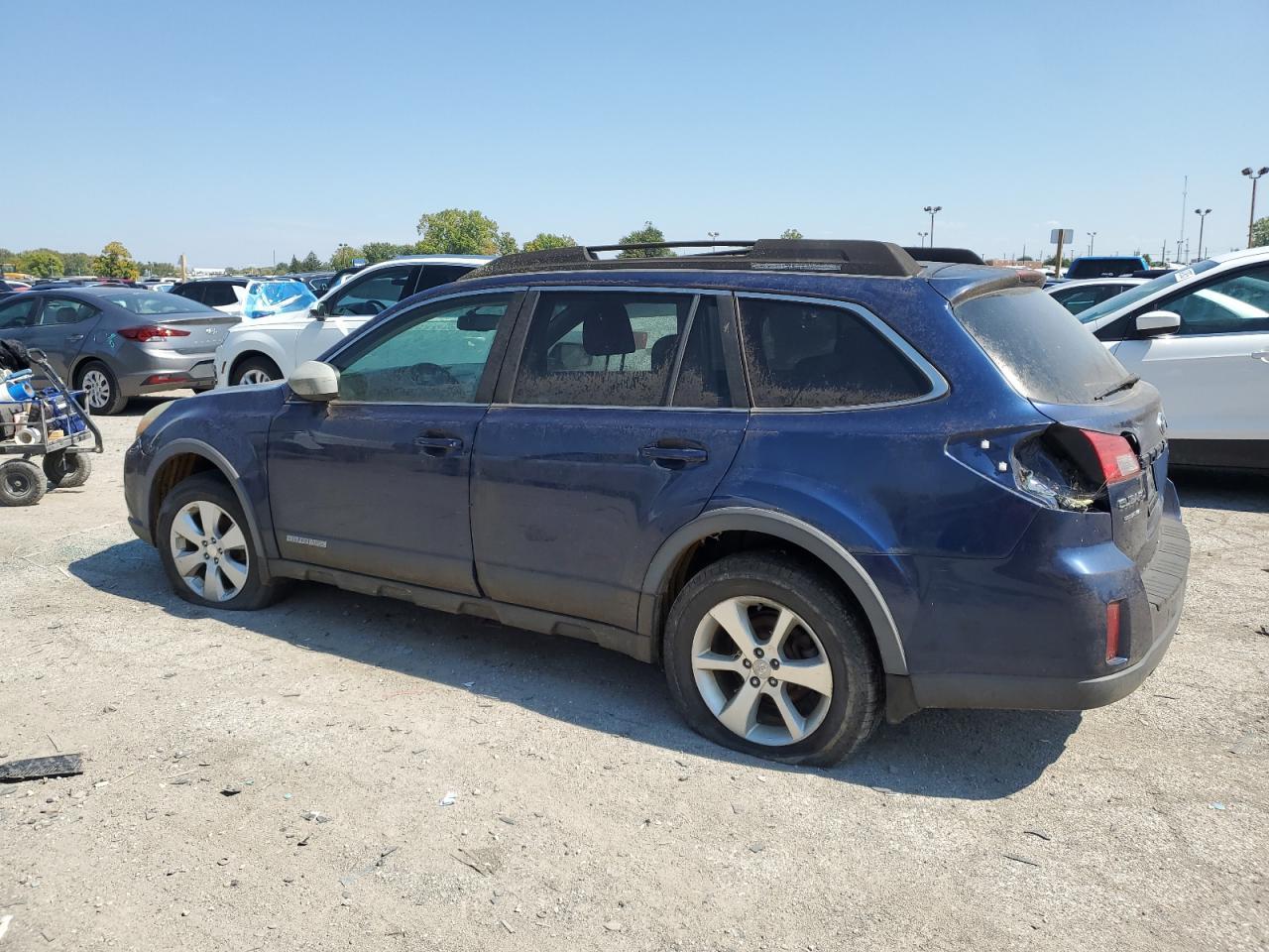 2011 Subaru Outback - Фото 2