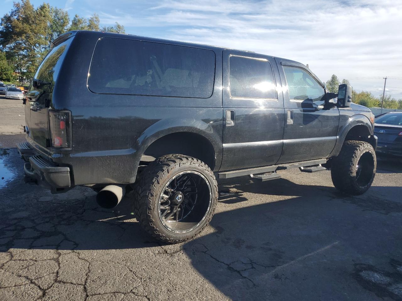 2004 Ford Excursion Xlt - Фото 3