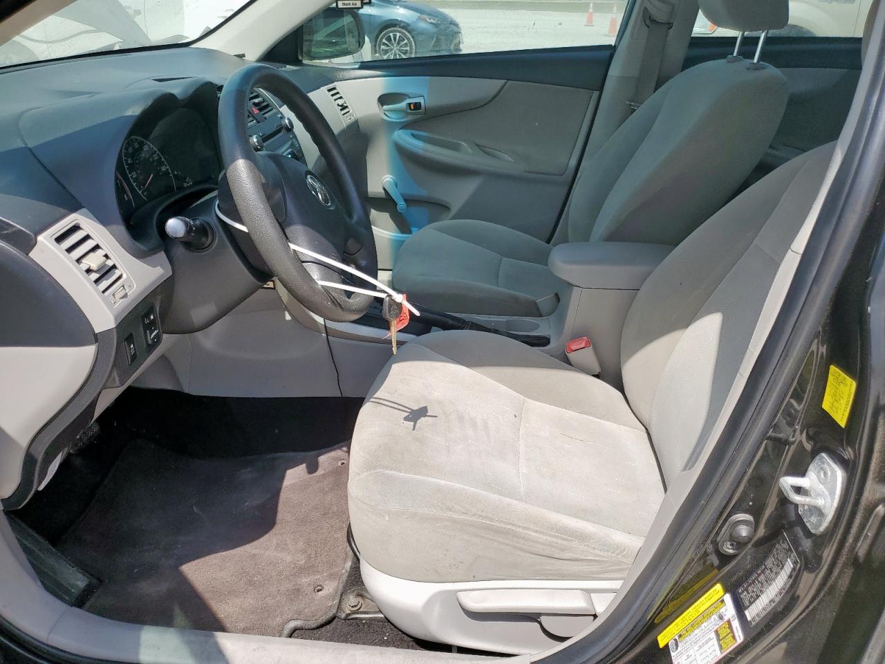 2011 Toyota Corolla Base - Фото 7