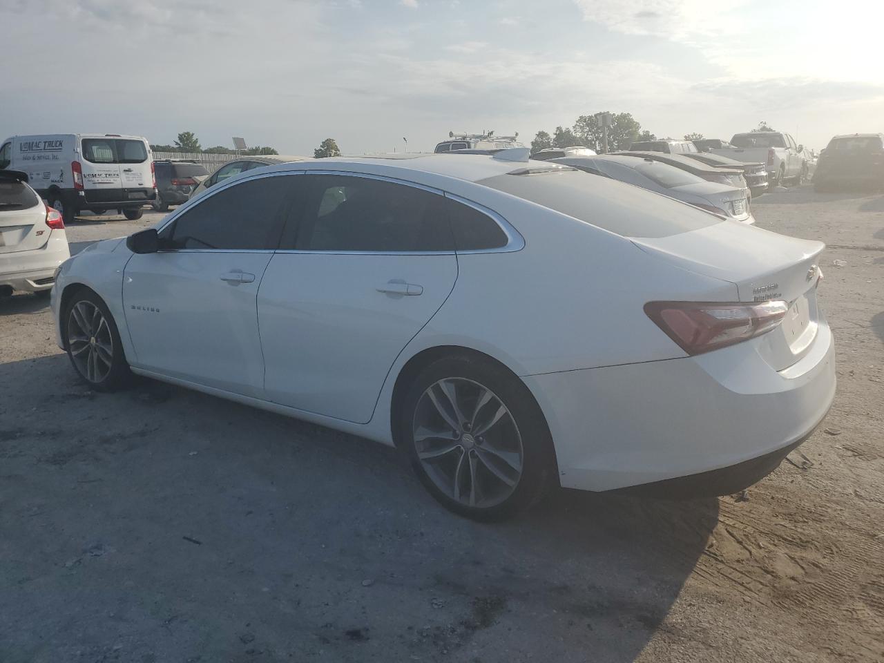 2021 Chevrolet Malibu Lt - Image 2