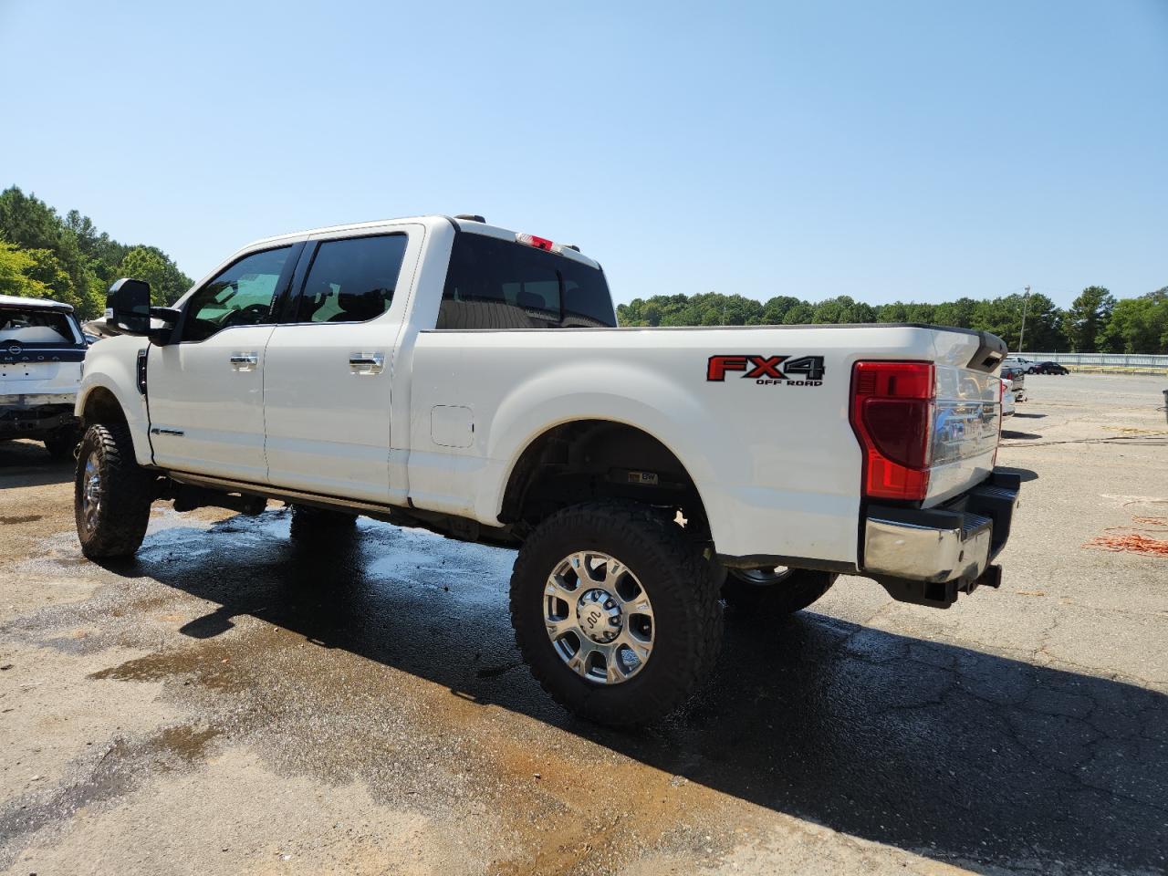 2022 Ford F250 Super Duty - Image 2