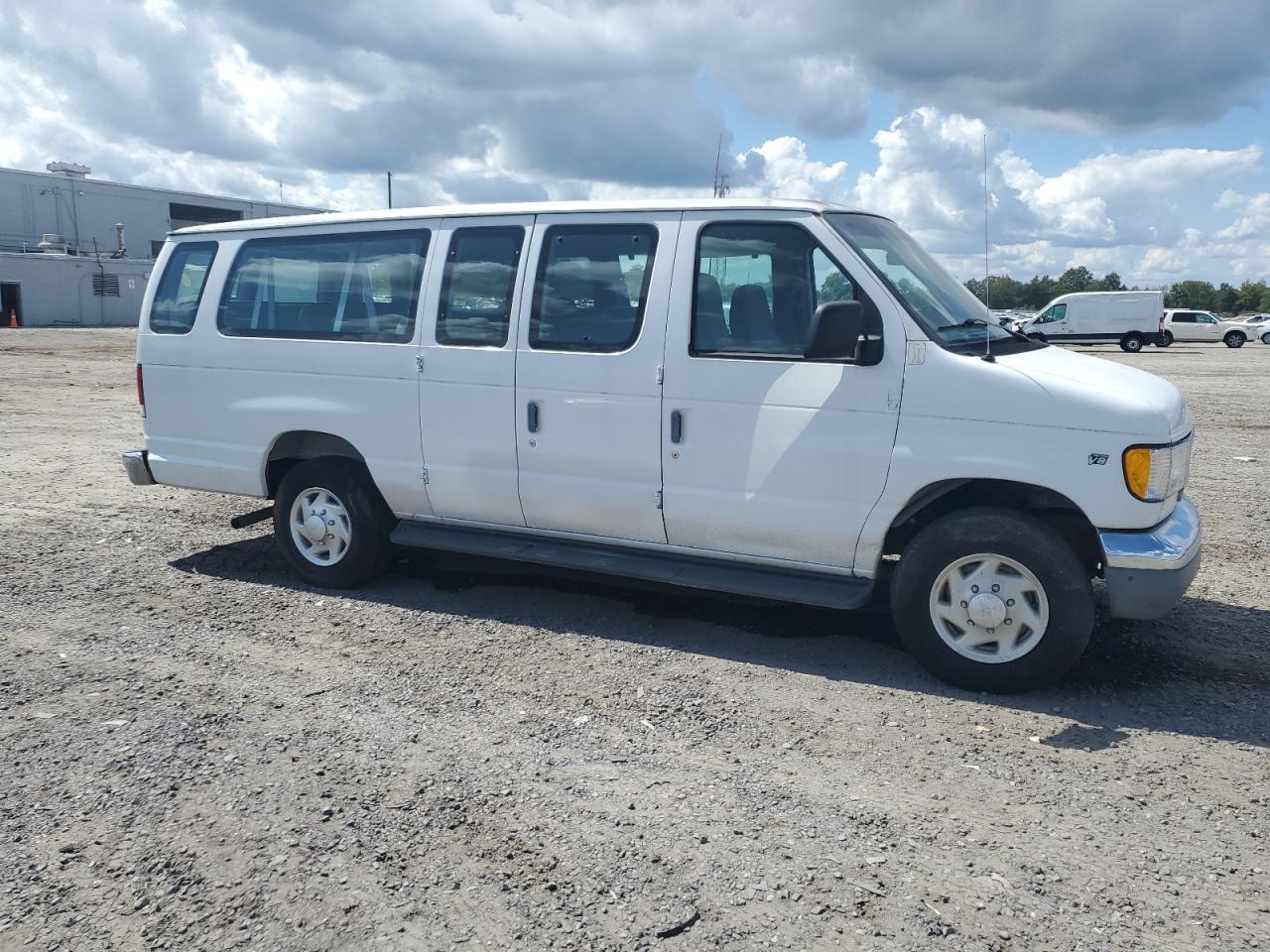 1999 Ford Econoline E350 Super Duty Wagon - Фото 4