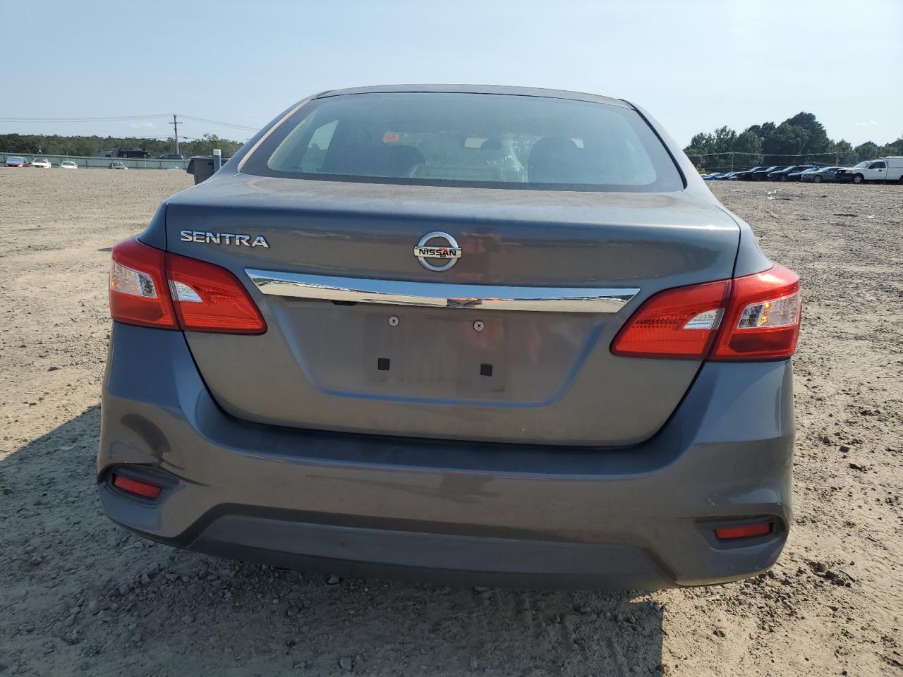 2018 Nissan Sentra S - Image 6