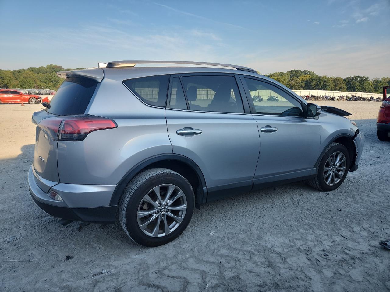 2018 Toyota Rav4 Limited - Фото 3