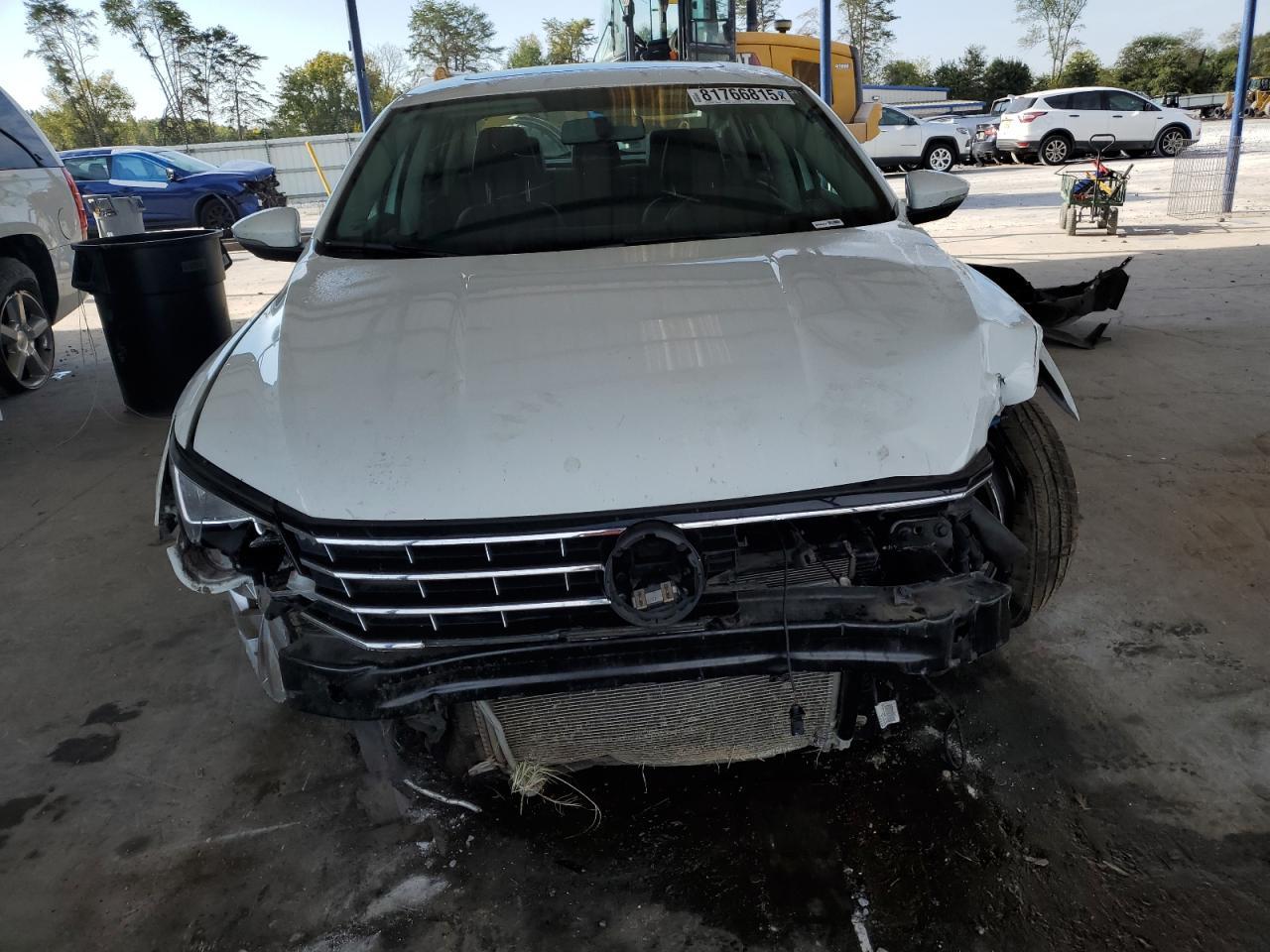 2018 Volkswagen Passat Se - Image 5