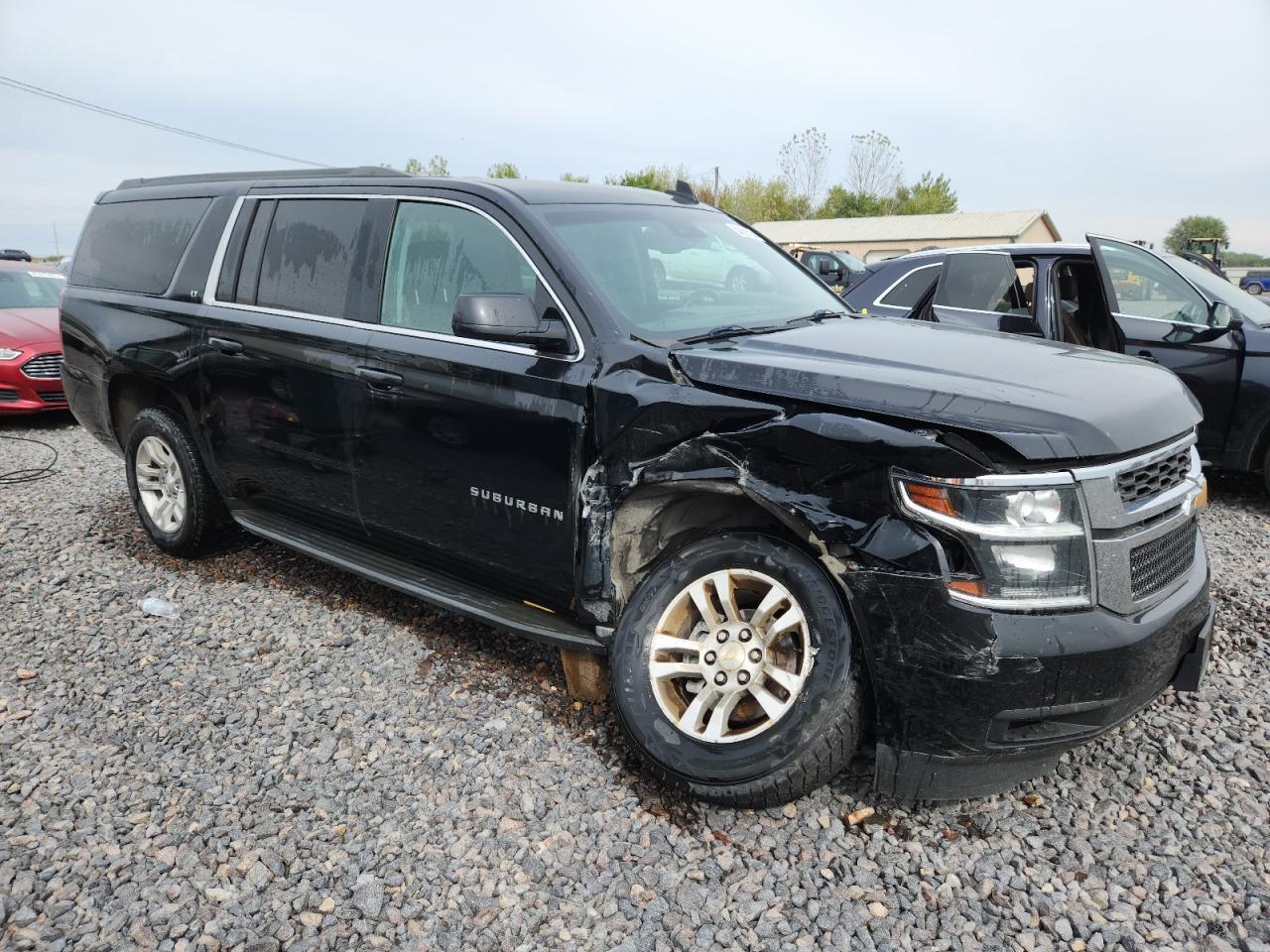 2016 Chevrolet Suburban K1500 Lt - Image 4