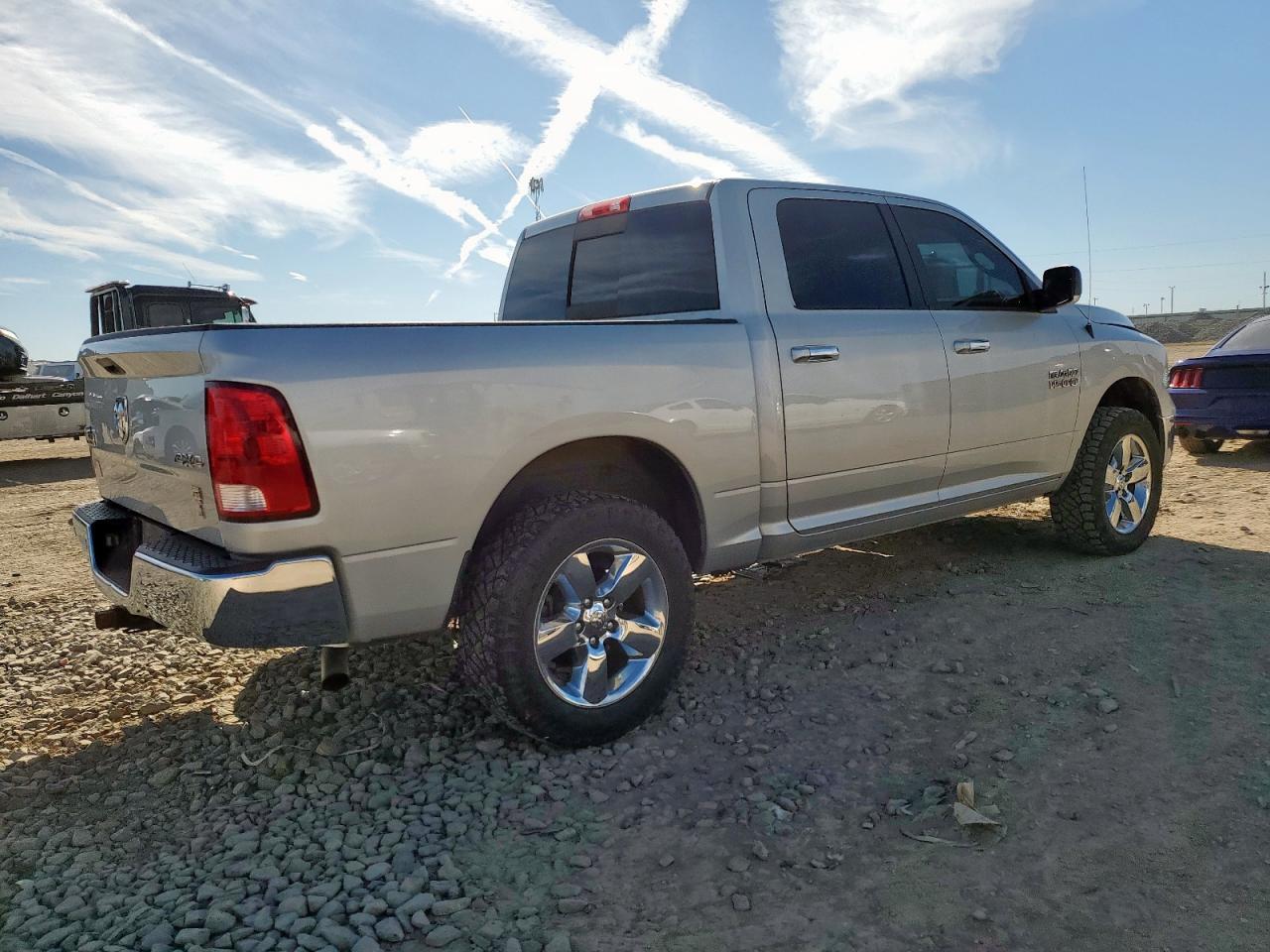 2018 Ram 1500 Slt - Image 3