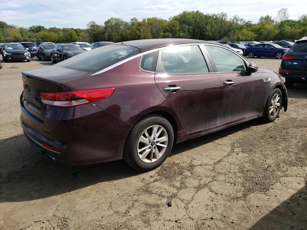 2018 Kia Optima Lx - Фото 3