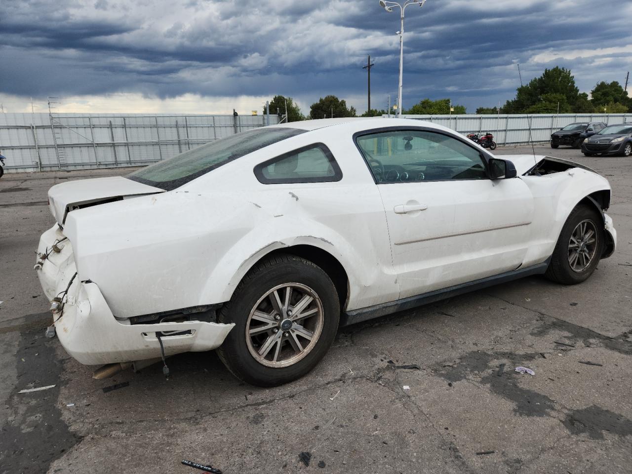 2005 Ford Mustang - Фото 3