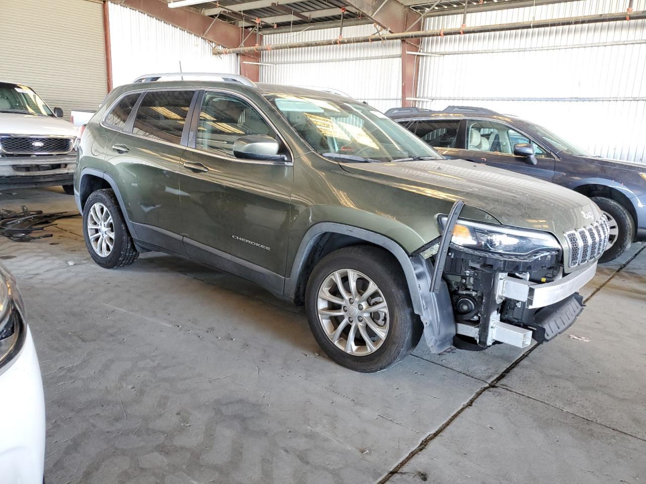 2019 Jeep Cherokee Latitude - Image 4