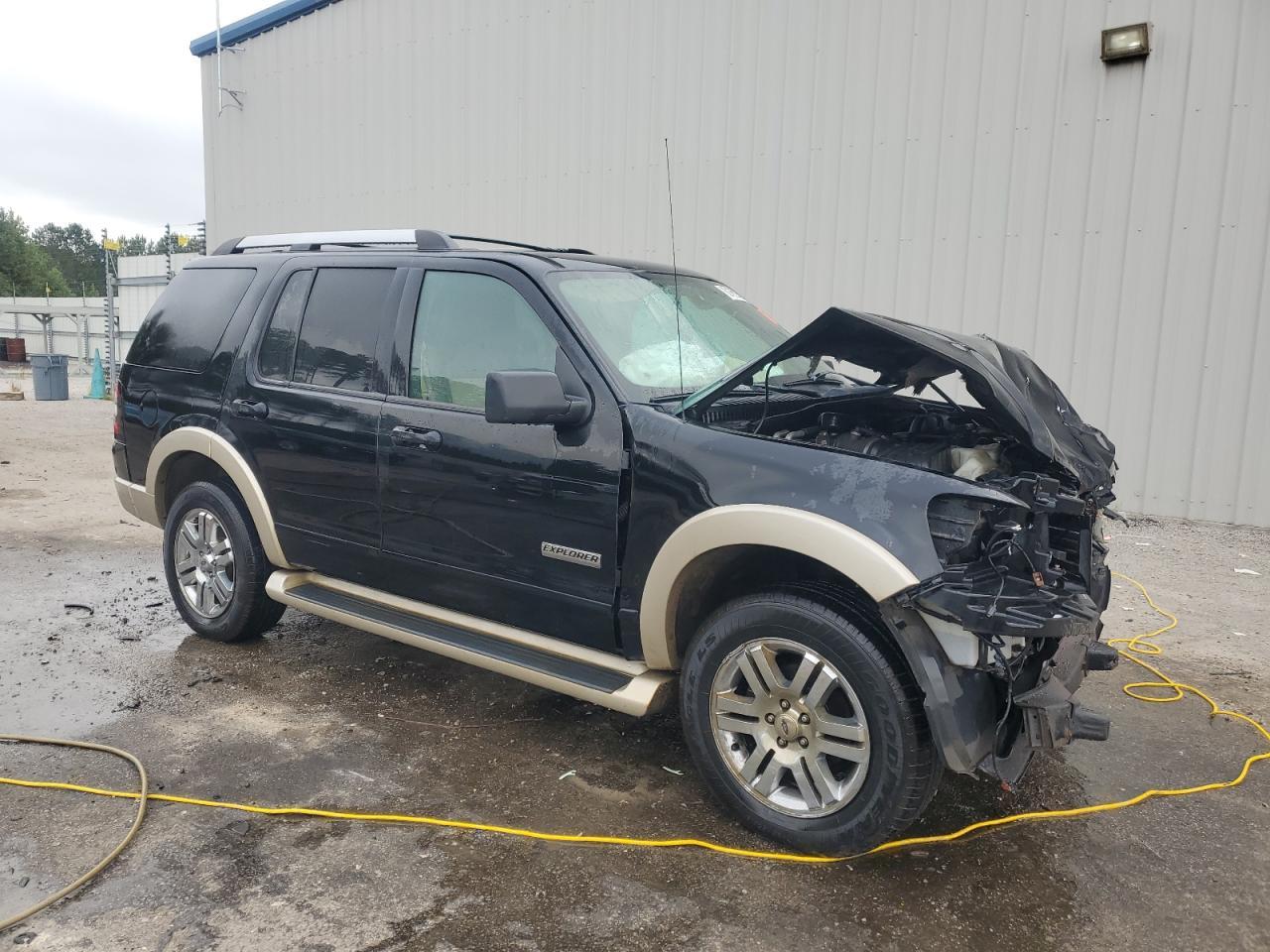 2006 Ford Explorer Eddie Bauer - Image 4