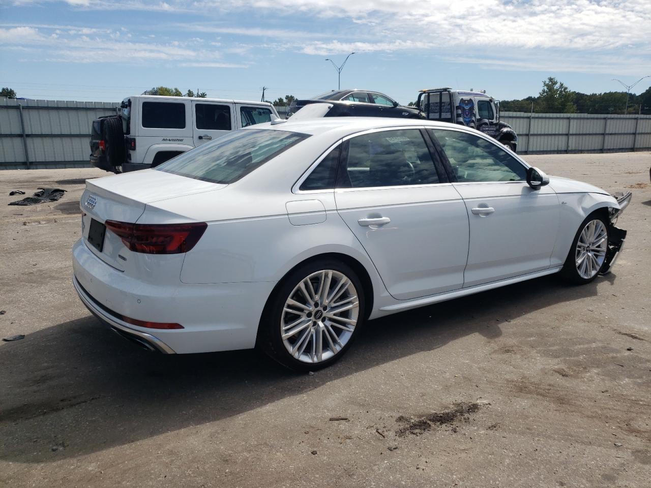 2019 Audi A4 Premium Plus - Фото 3