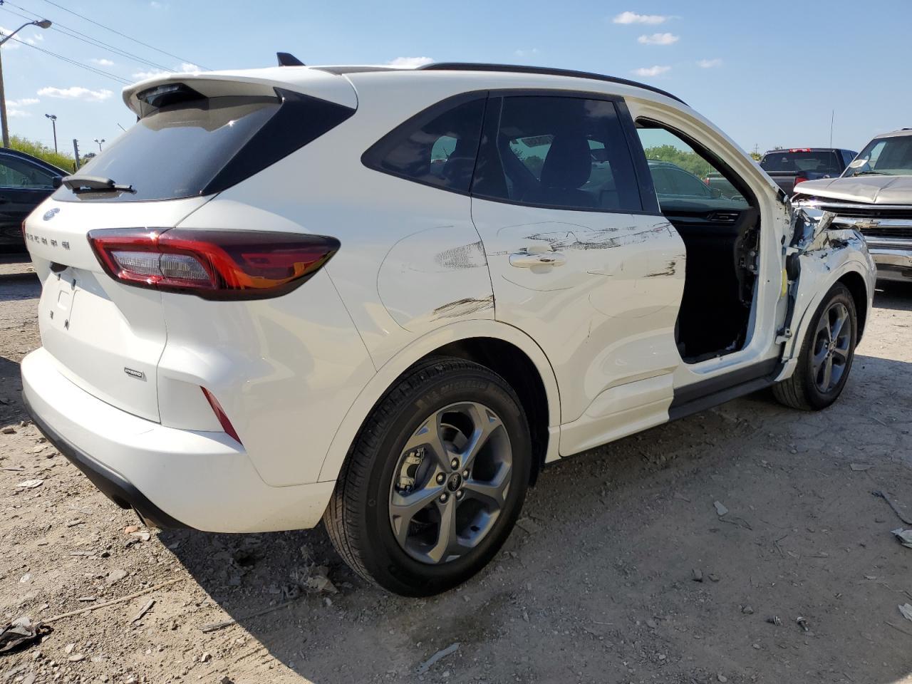 2023 Ford Escape St Line - Фото 3