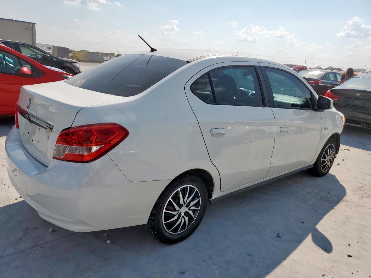 2020 Mitsubishi Mirage G4 Es - Image 3