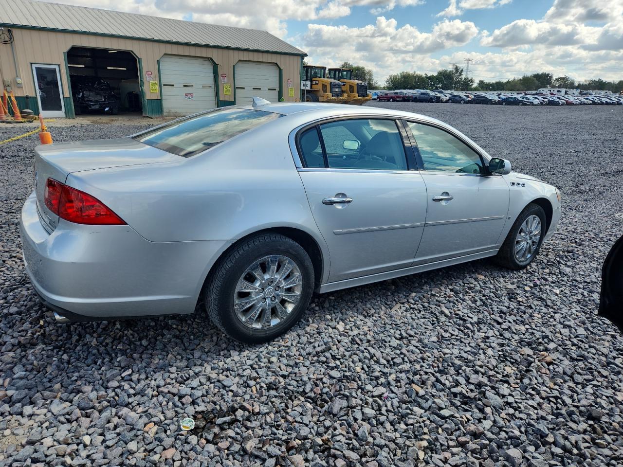2010 Buick Lucerne Cxl - Image 3
