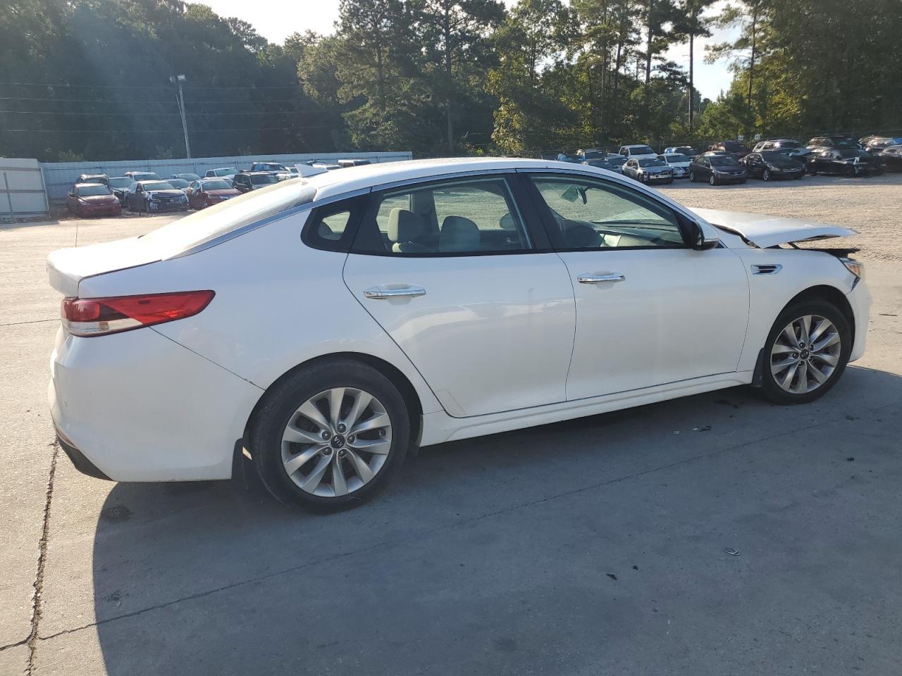 2018 Kia Optima Lx - Image 3