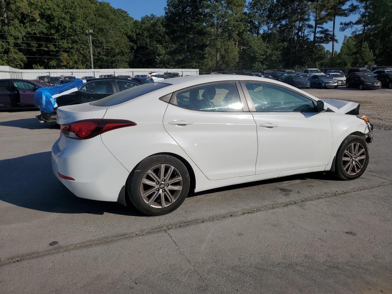 2016 Hyundai Elantra Se - Фото 3