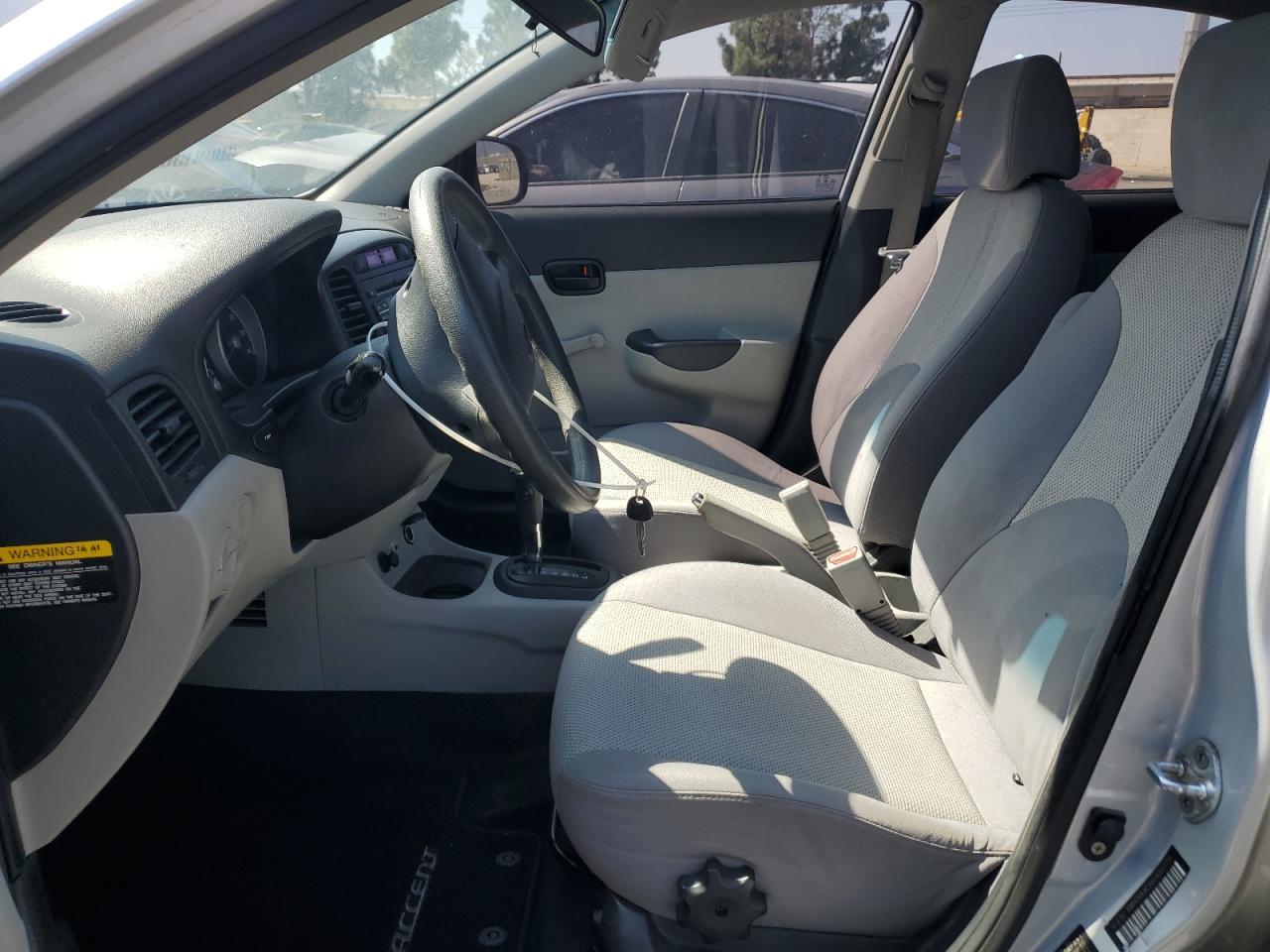 2010 Hyundai Accent Gls - Image 7