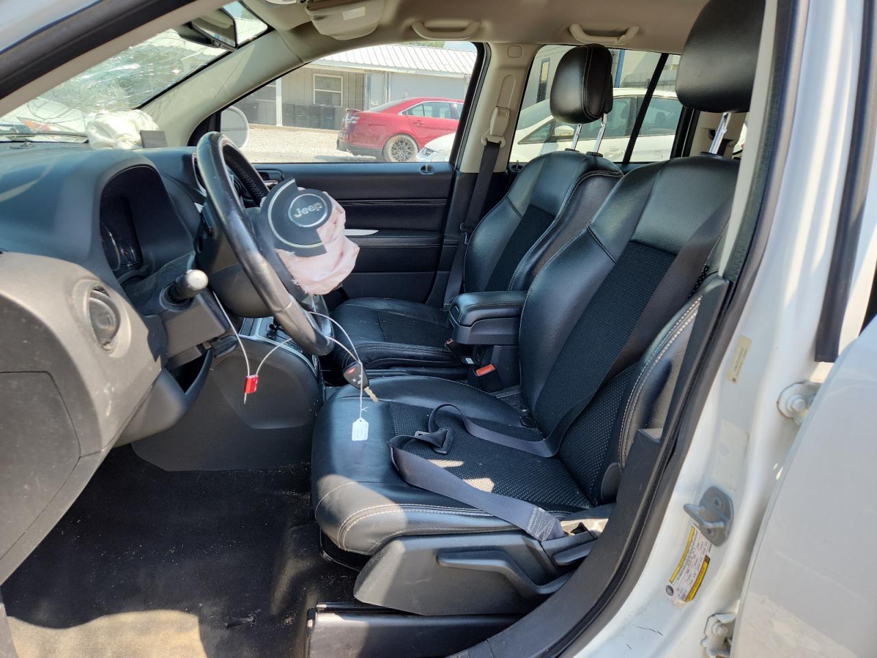 2016 Jeep Compass Latitude - Image 7