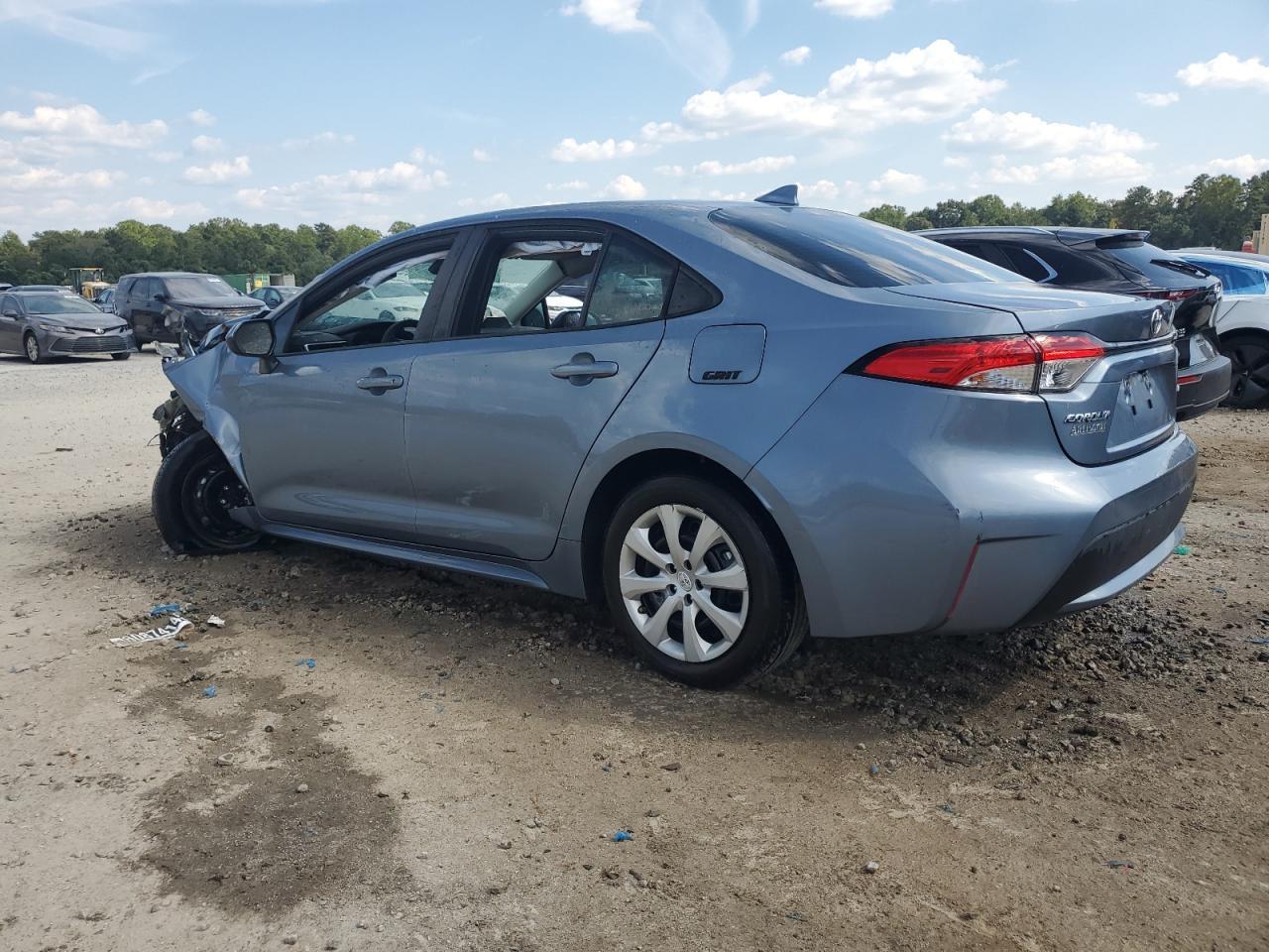 2022 Toyota Corolla Le - Image 2
