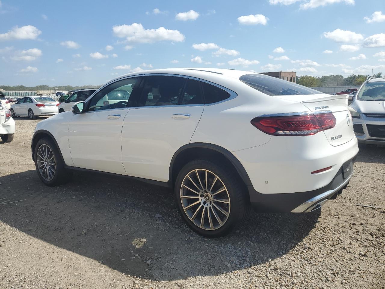 2020 Mercedes-Benz Glc Coupe 300 4Matic - Image 2