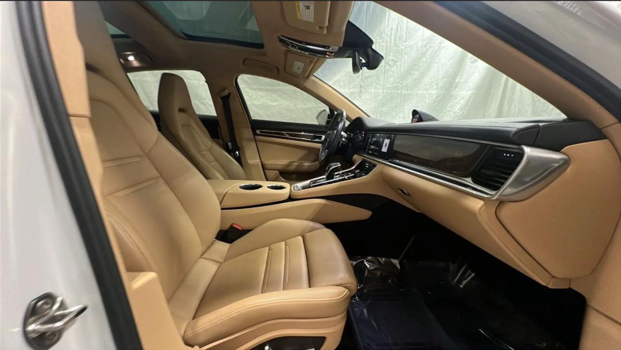 2018 Porsche Panamera 4 - Фото 5
