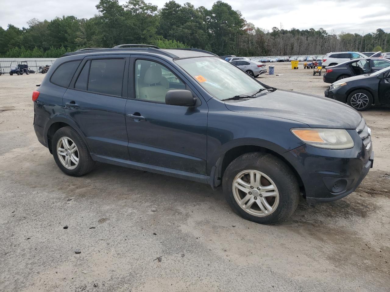 2012 Hyundai Santa Fe Gls - Image 4