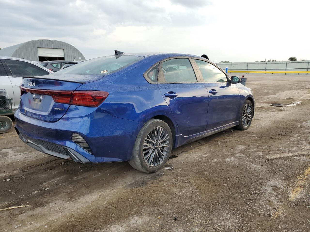 2024 Kia Forte Gt Line - Фото 3