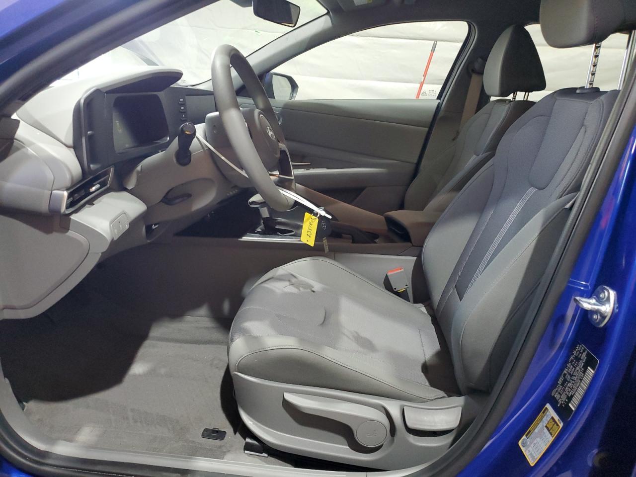 2025 Hyundai Elantra Se - Фото 7