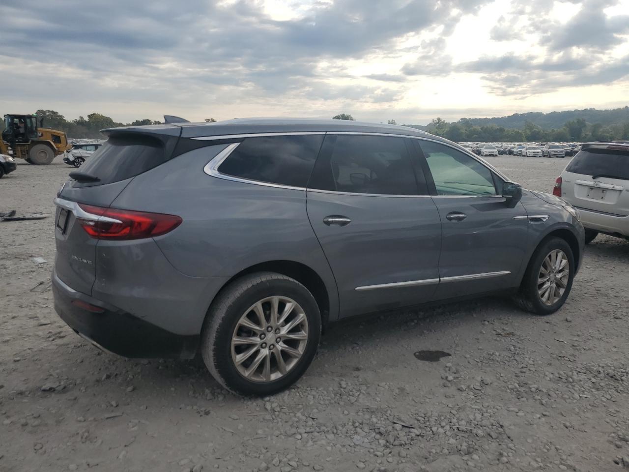 2019 Buick Enclave Essence - Image 3