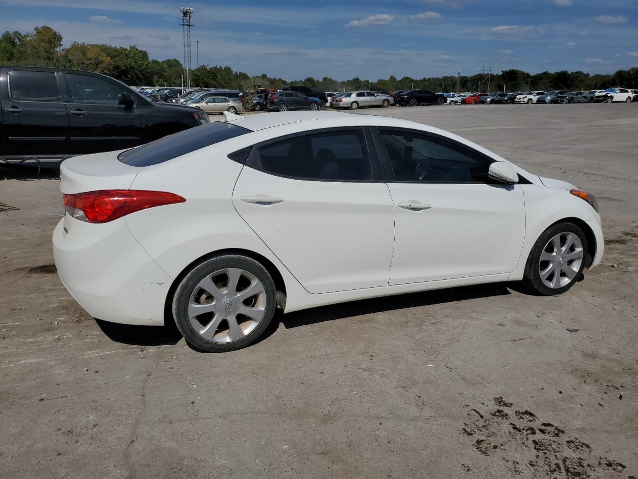 2013 Hyundai Elantra Gls - Фото 3