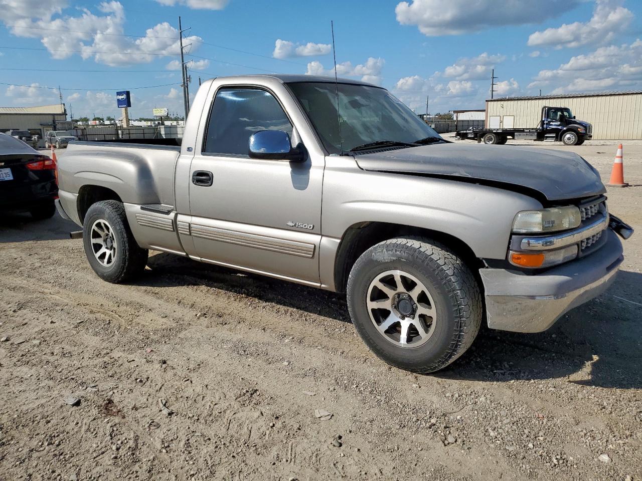 2002 Chevrolet Silverado C1500 - Фото 4