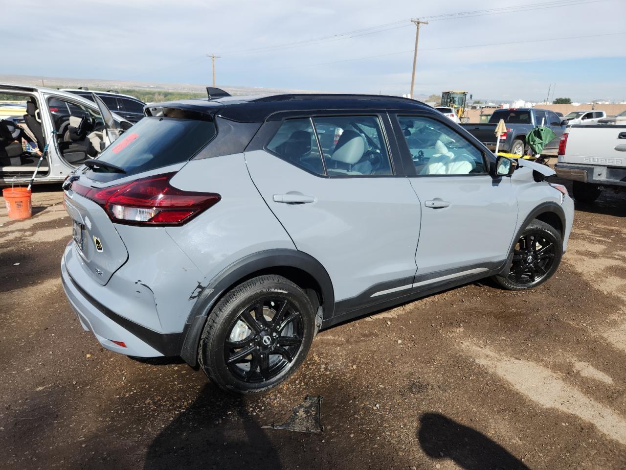 2023 Nissan Kicks Sr - Фото 3