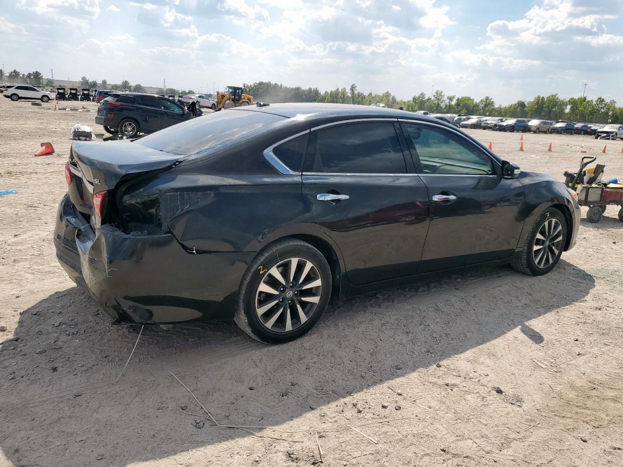 2017 Nissan Altima 2.5 - Фото 3