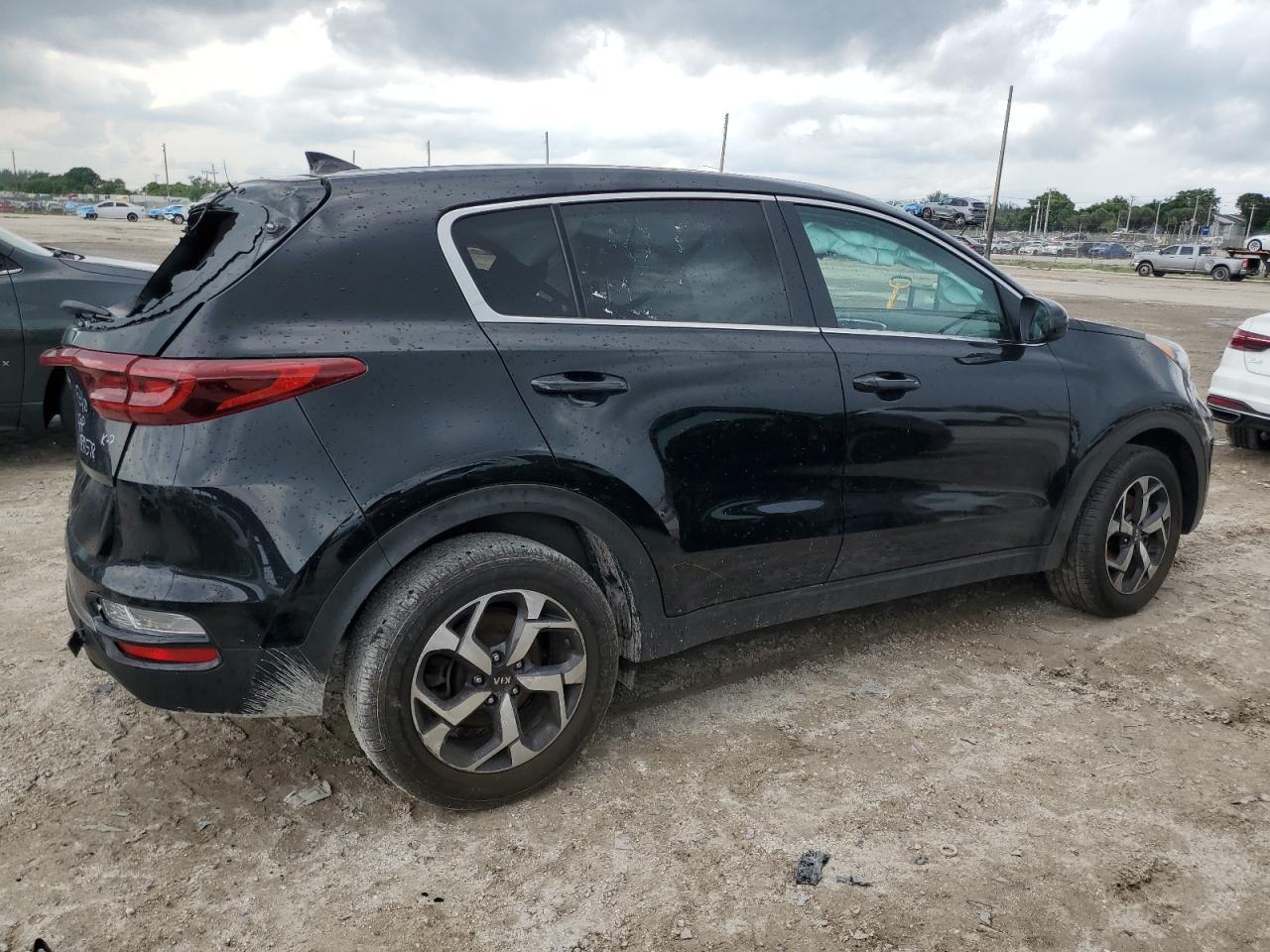 2020 Kia Sportage Lx - Image 3