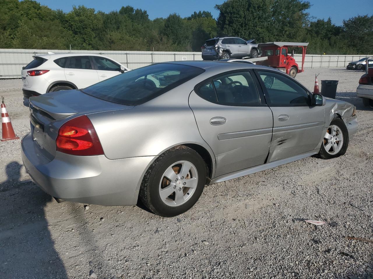 2008 Pontiac Grand Prix - Image 3
