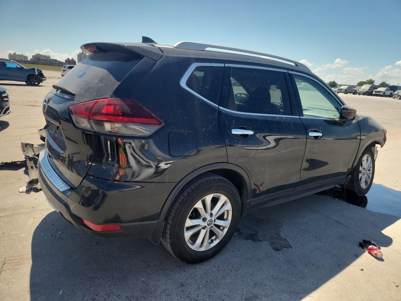 2018 Nissan Rogue S - Image 3