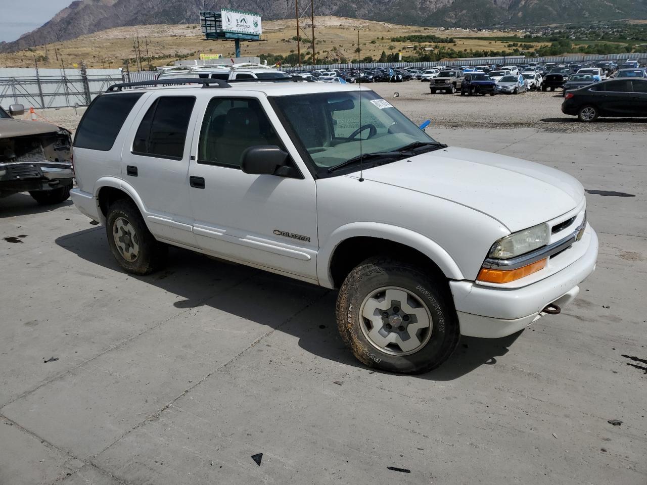 2002 Chevrolet Blazer - Image 4