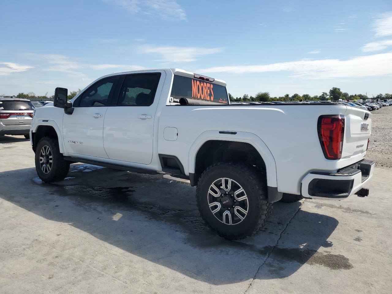 2021 GMC Sierra K2500 At4 - Фото 2